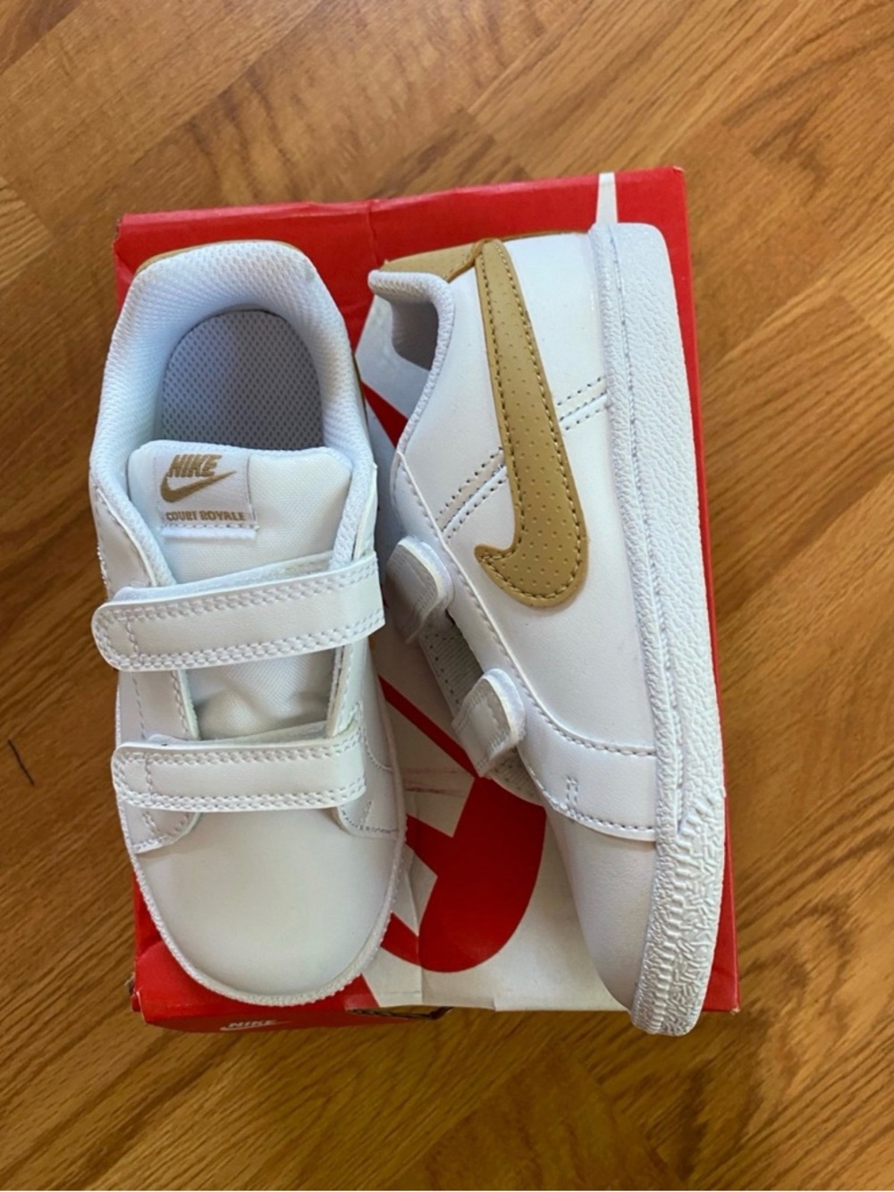 New boys girls Sz 9, 10 Nike White Shoes with Tan Swoosh Velcro